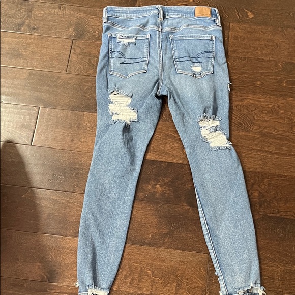 American Eagle Distressed Blue Women's Jeans - Picture 5 of 8